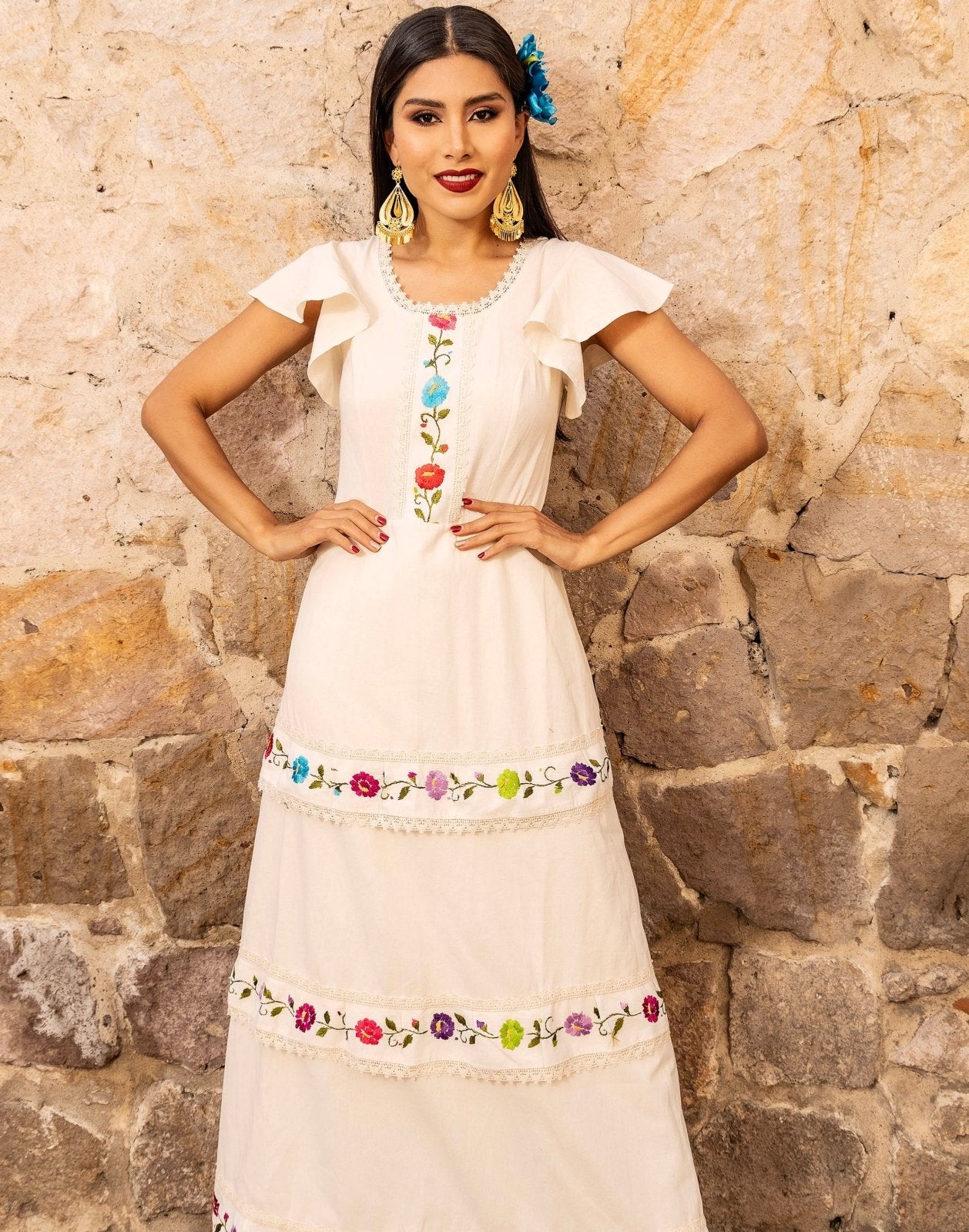 Tiered White Maxi Dress with Floral Embroidery for Festive Charm Tiered White Maxi Dress with Floral Embroidery for Festive Charm — Latina Outfits