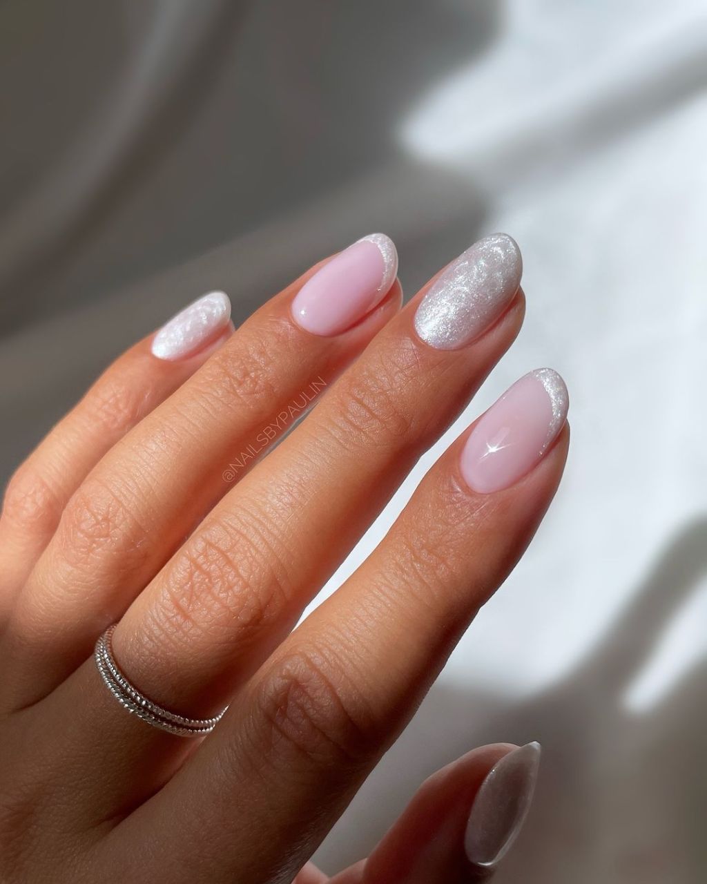 Glossy Glitter Visual Idea Glossy Glitter Visual Idea — Engagement Nails