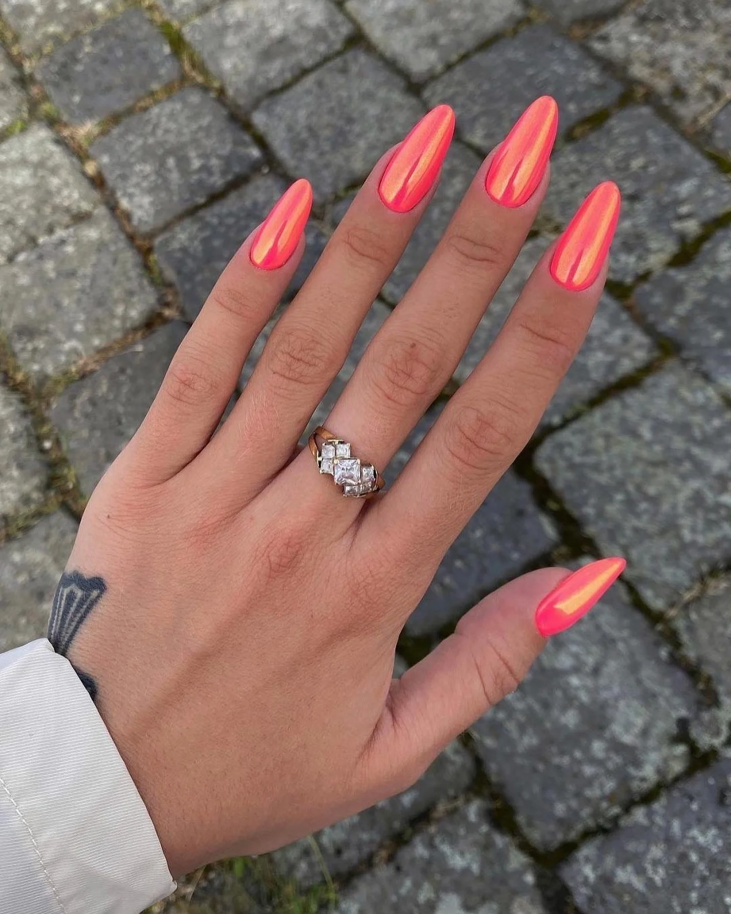 26 Pearl Nails With Iridescent Glossy Elegant Finish: The New Chic Nail Trend