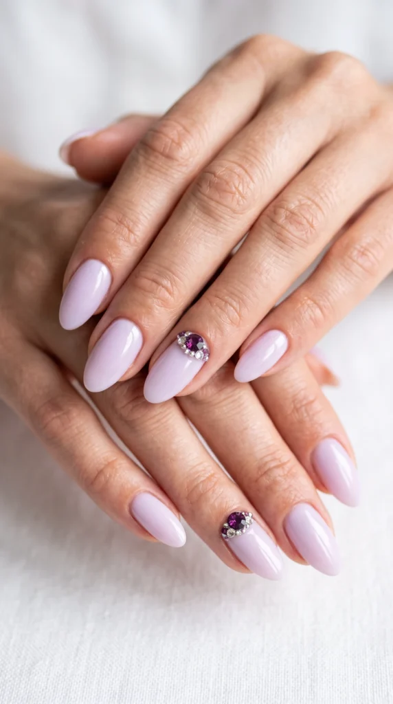 Neutral Visual Idea Neutral Visual Idea — Rhinestone Nails