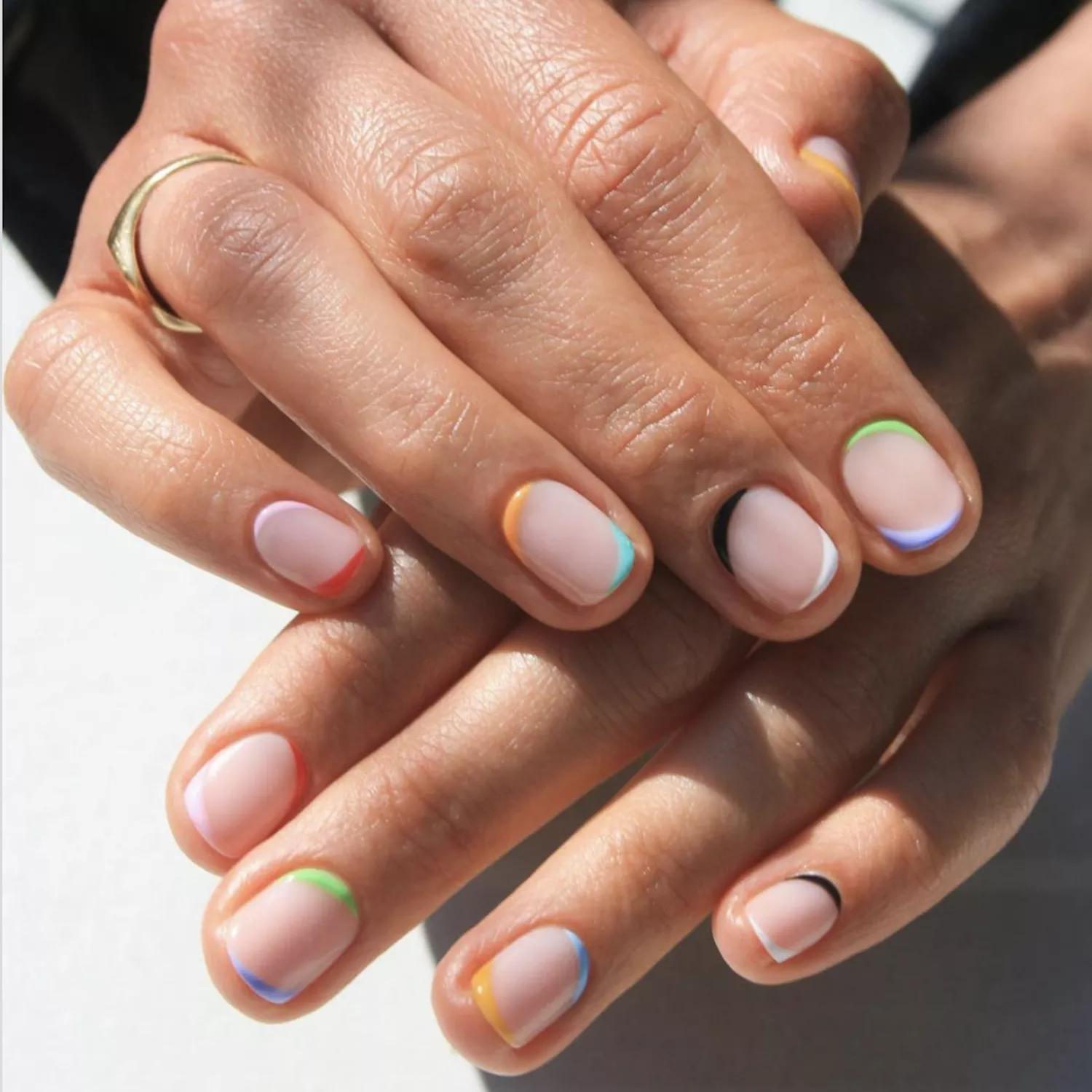 Multi-Color Accent Short Round Nails — Reverse French Nails