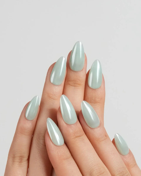 Pale Pearlescent Mint Short Almond Nails Pale Pearlescent Mint Short Almond Nails — Mint Green Nails