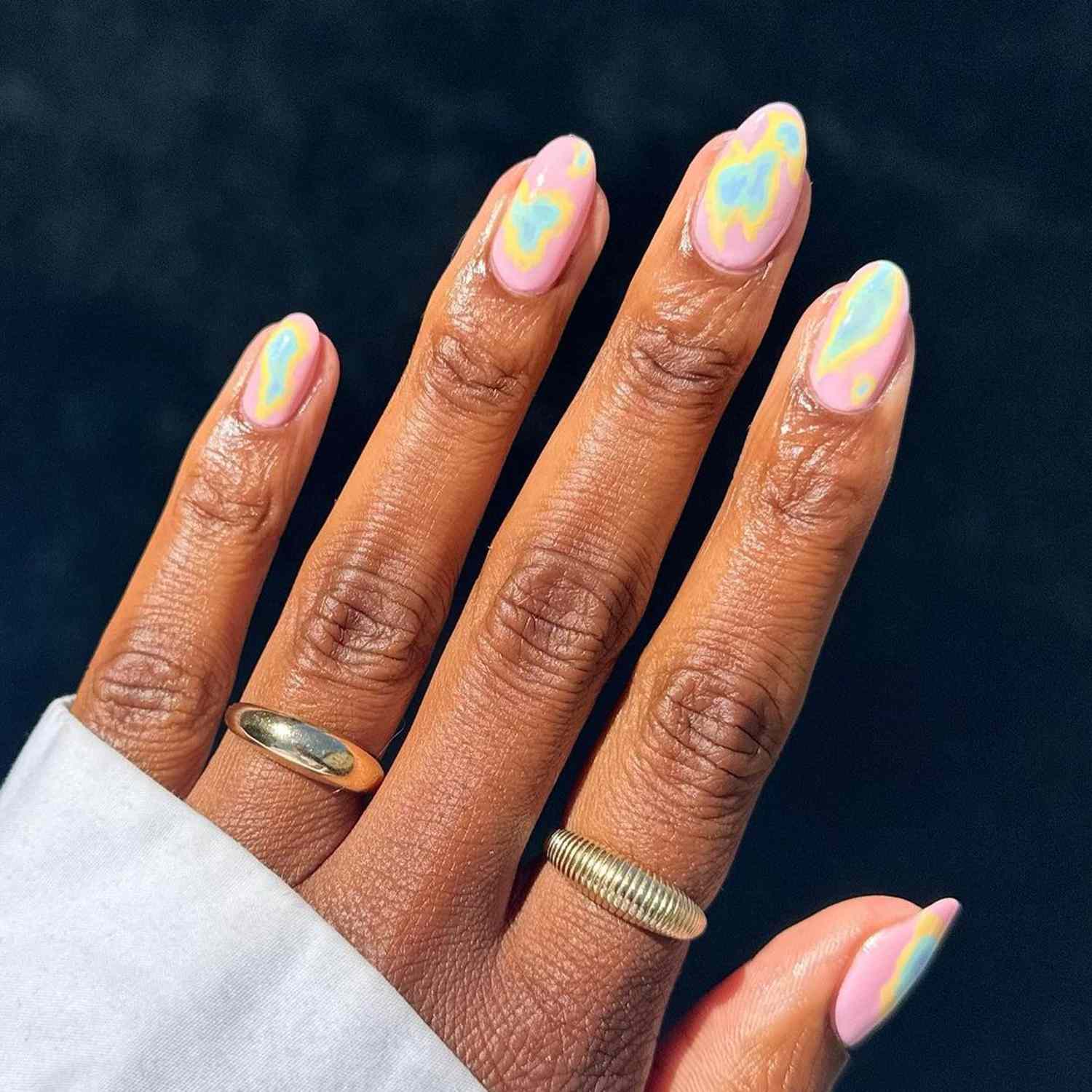 Visible Visual Idea — Neon Nails