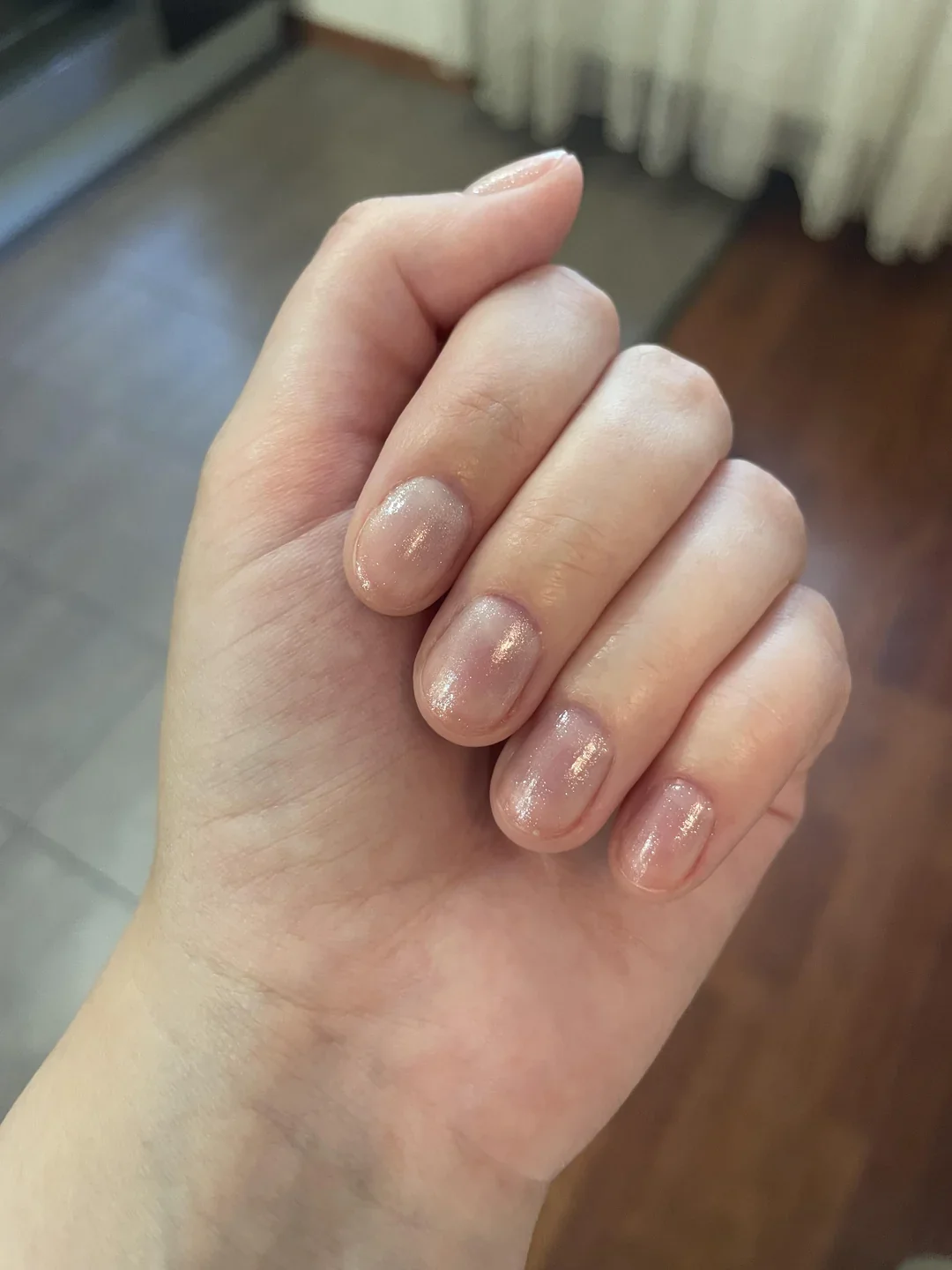 23 Short Glossy Nails For Natural Beauty Trends
