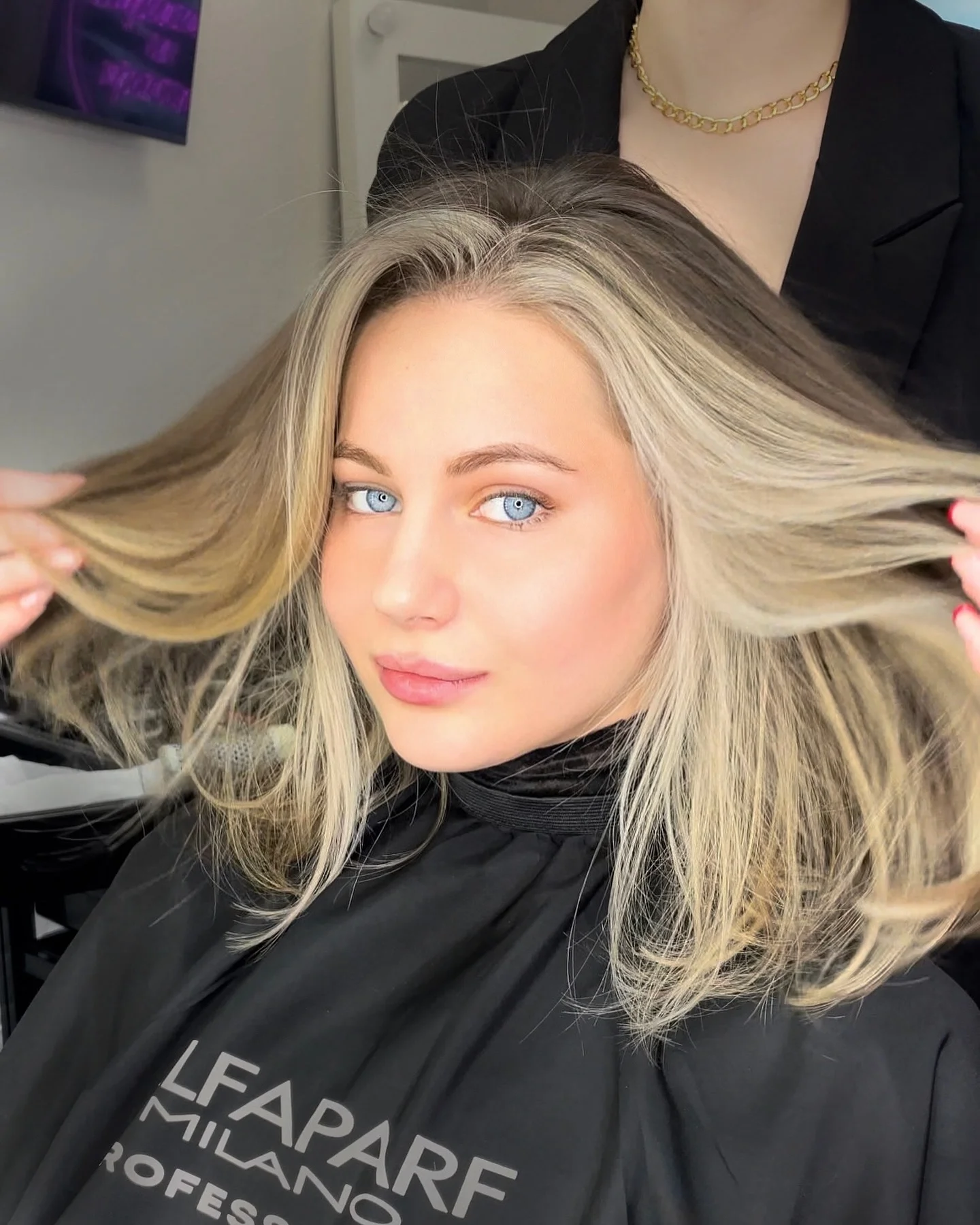 30 Halo Hair Color Ideas for a Trendy Look and a Fresh New Style