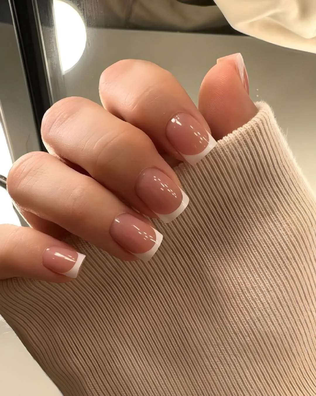 29 Clean Girl Manicure With Simple Glossy Nails