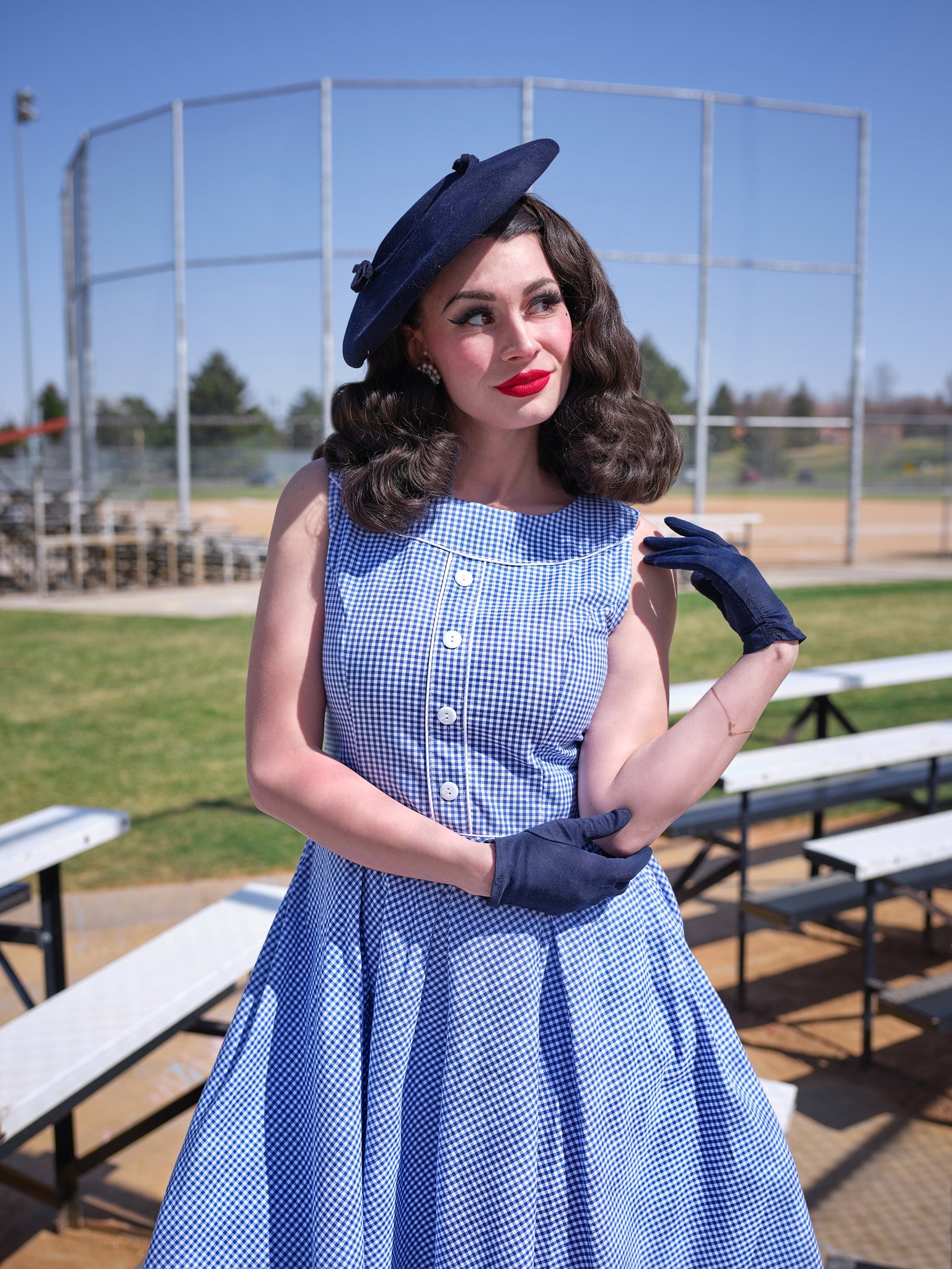 Casual Day Out: Blue and White Gingham Dress Casual Day Out: Blue and White Gingham Dress — 50s Outfits