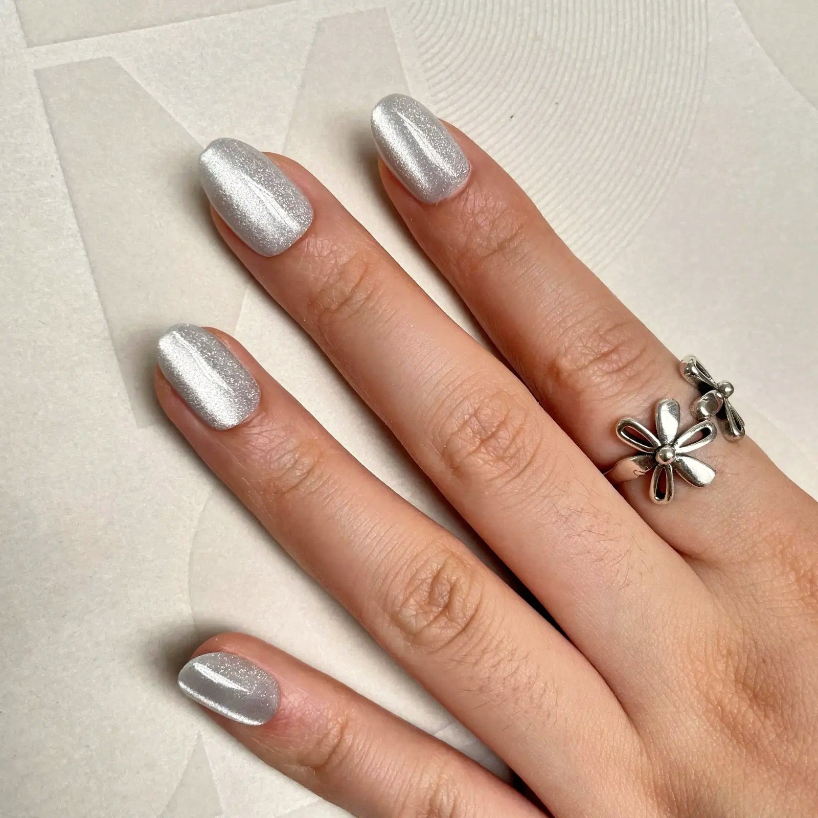 Understated Pale Silver Shimmer Nails Understated Pale Silver Shimmer Nails — Silver Nails