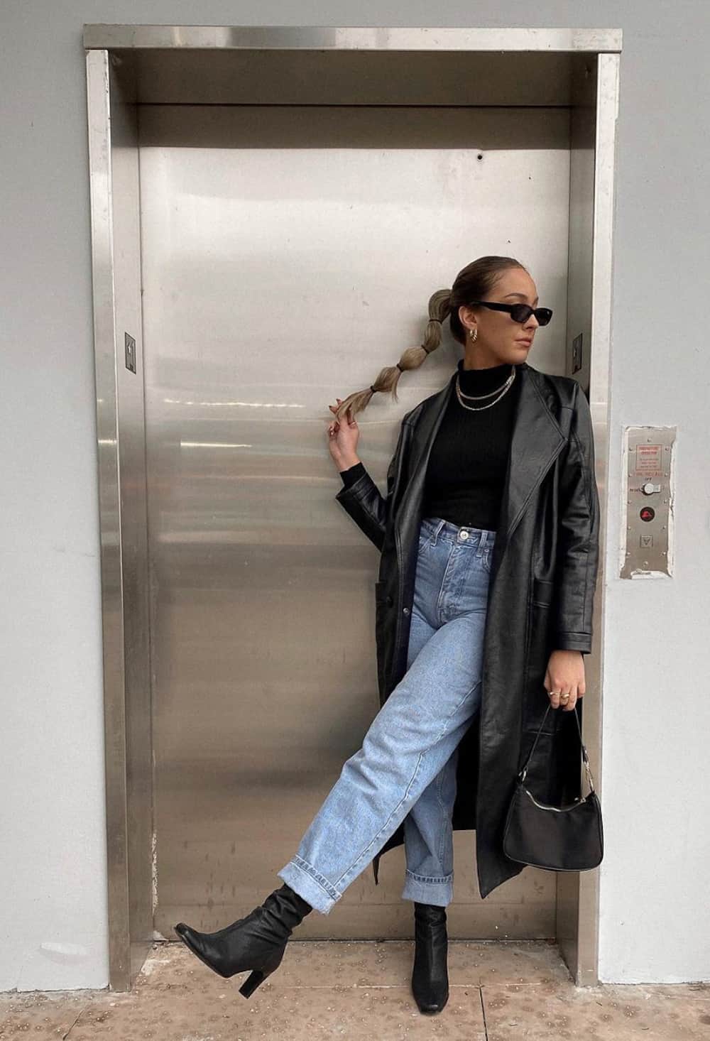 Leather Trench Coat Over a Turtleneck and Jeans Leather Trench Coat Over a Turtleneck and Jeans — Baddie Outfits