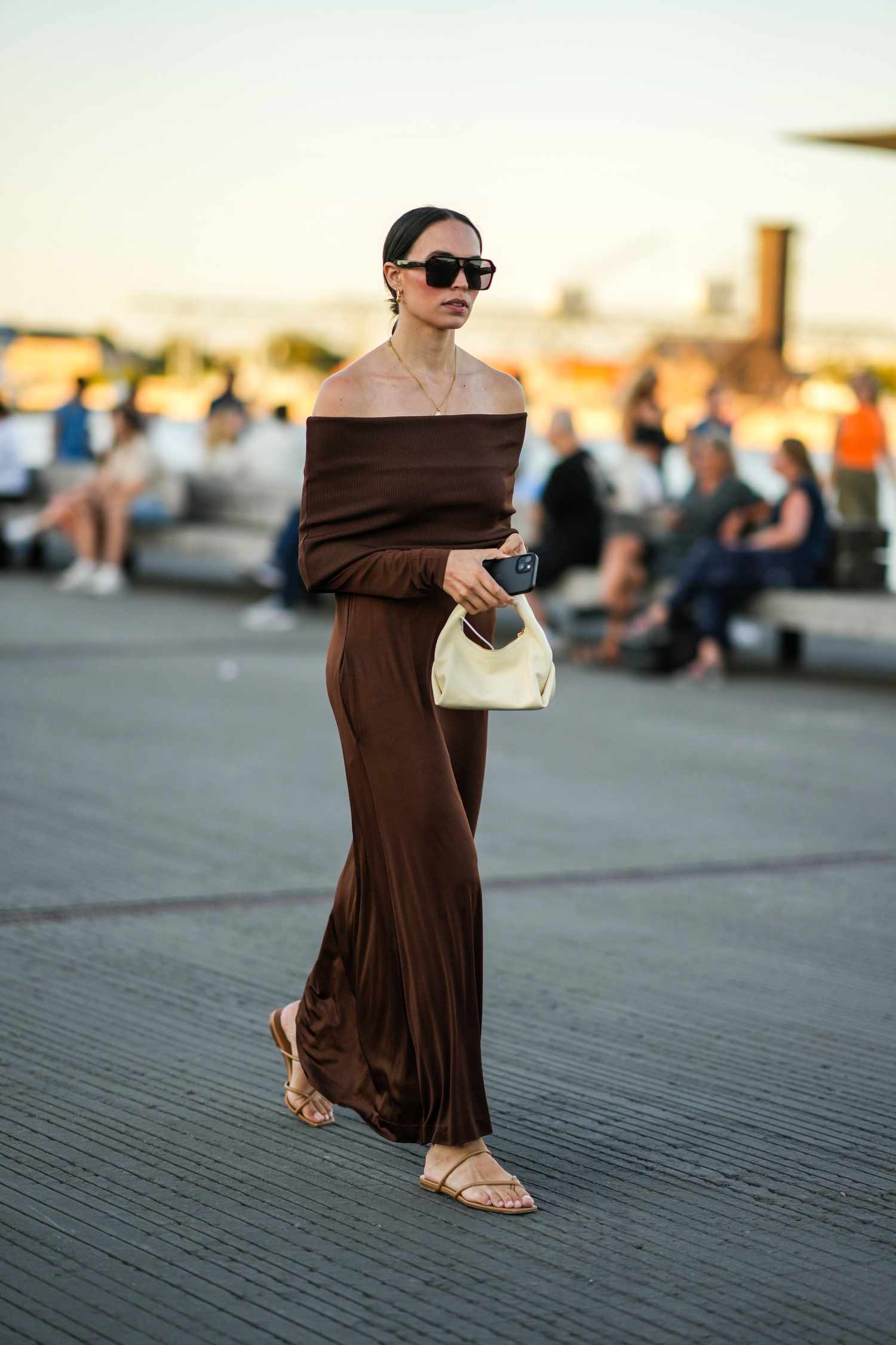 Minimalist Brown Off-the-Shoulder Maxi Dress Minimalist Brown Off-the-Shoulder Maxi Dress — Old Money Outfits