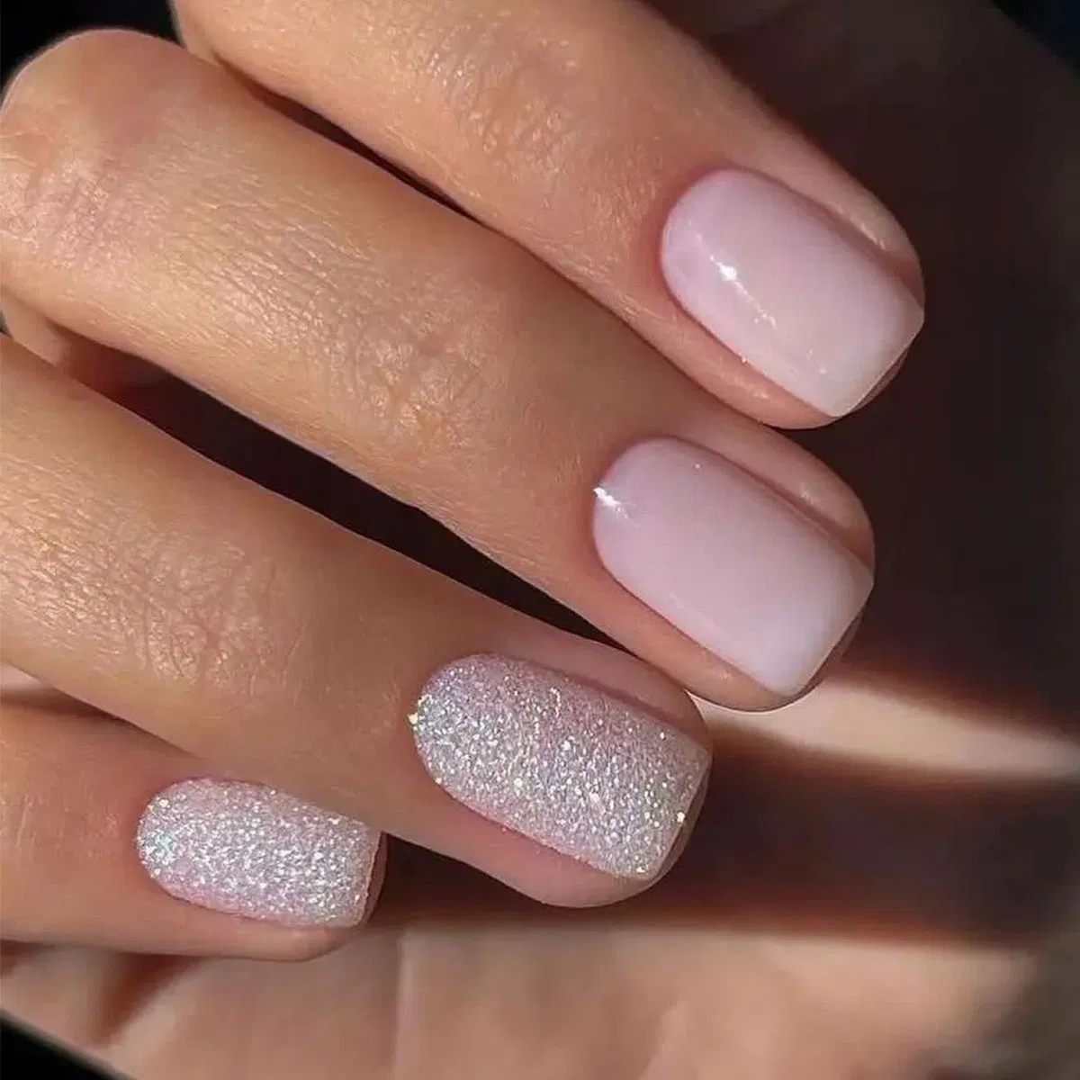 Glossy Glitter Short Square Classic French — Square Nails