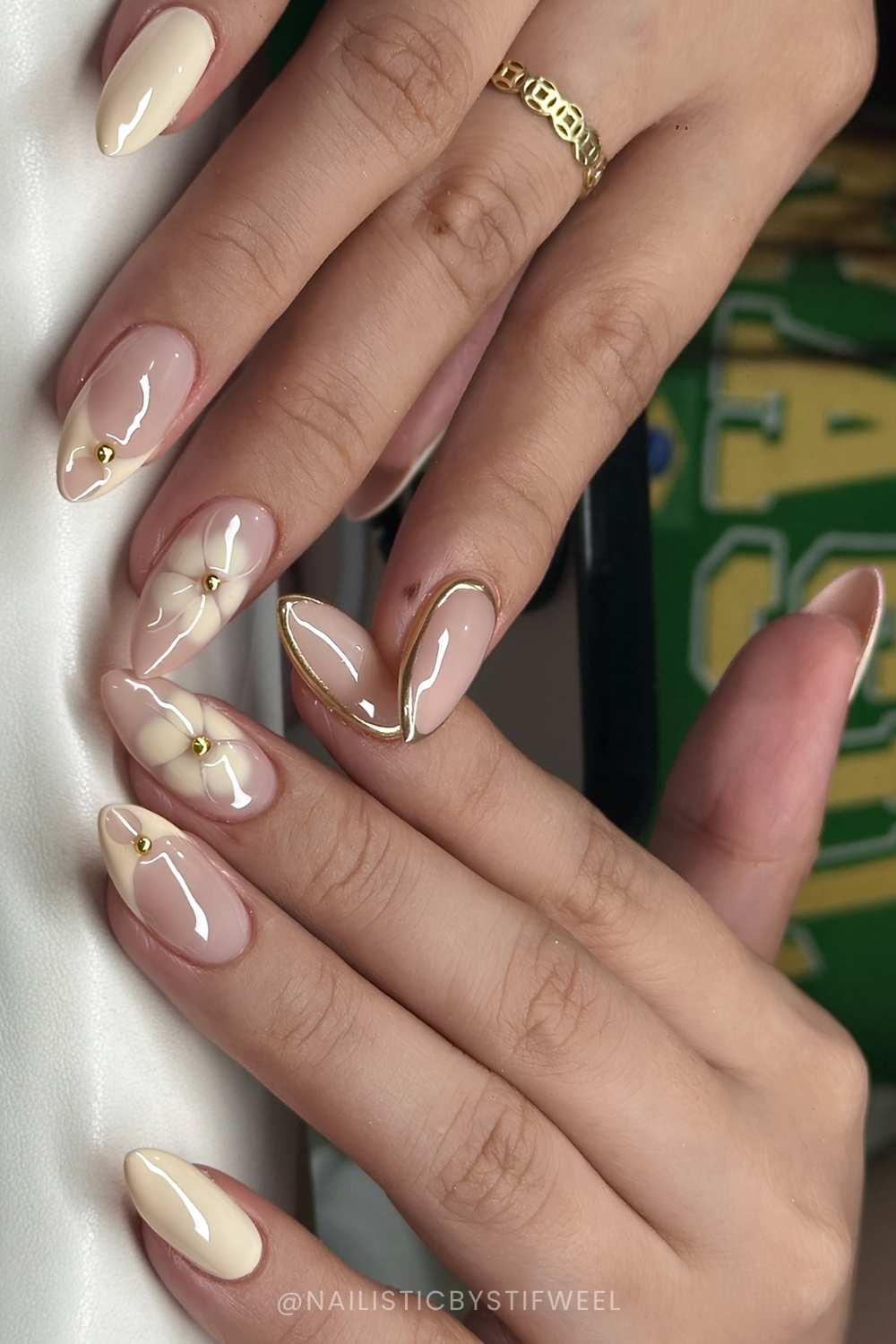 Sheer White to Pink Ombre Oval Sheer White to Pink Ombre Oval — Neutral Nails