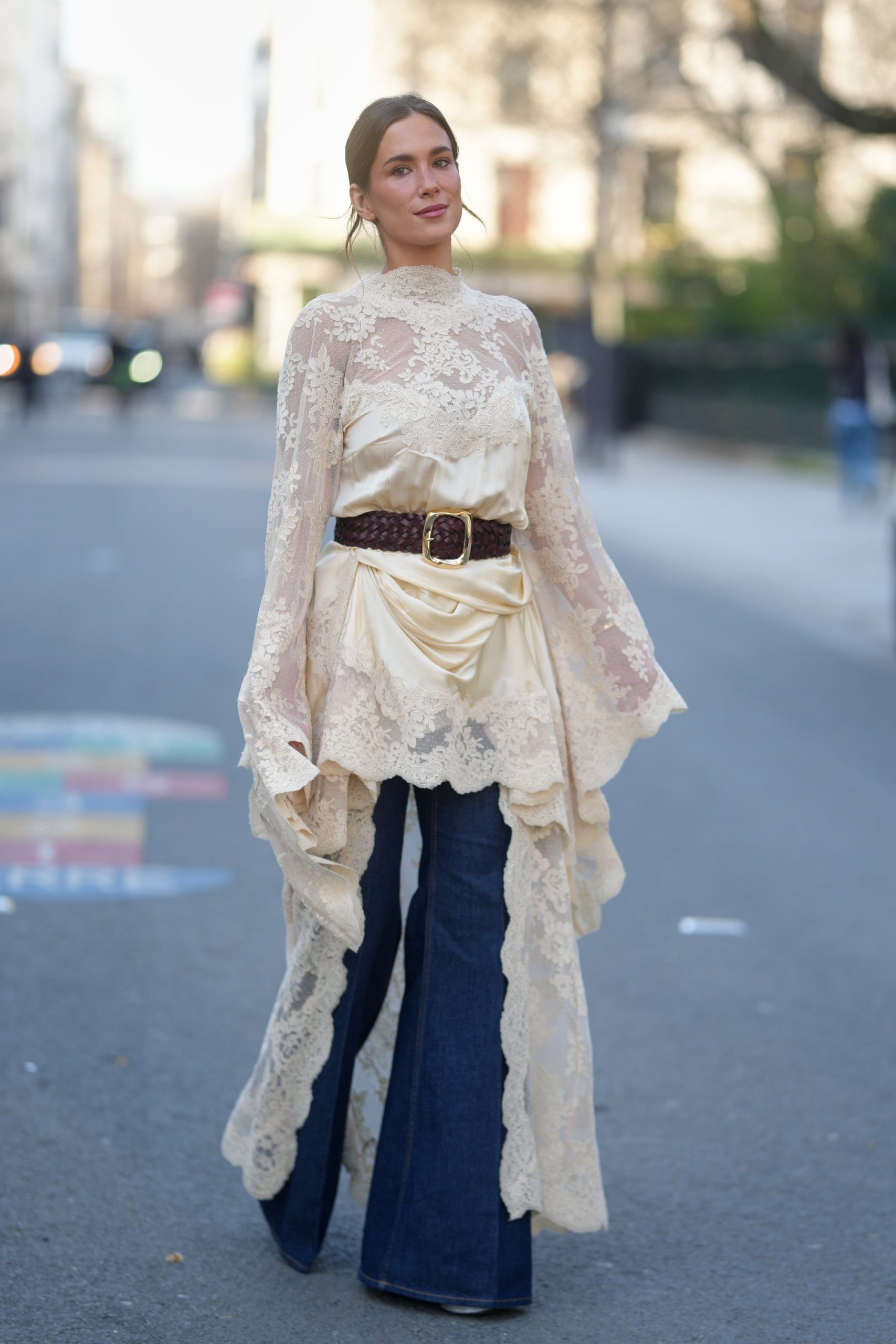Lace Overlay Dress with Wide-Leg Jeans for a Dramatic Look Lace Overlay Dress with Wide-Leg Jeans for a Dramatic Look — 70s Outfits