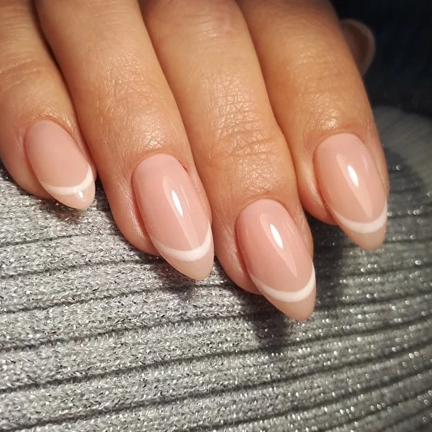 25 Chic Nail Color Ideas For Women for Effortless Everyday Style