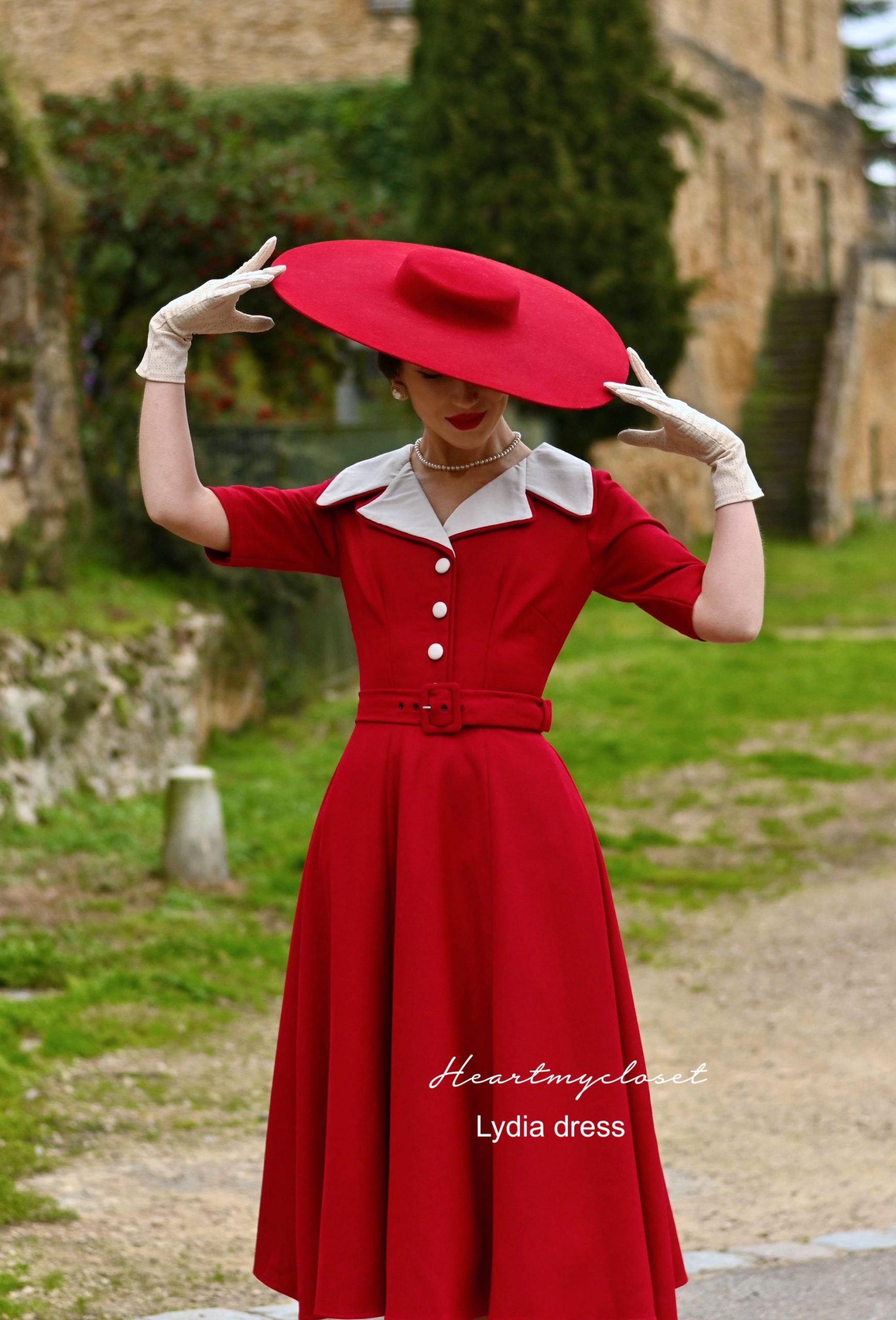 Daytime Event Statement: Red Dress with White Collar Daytime Event Statement: Red Dress with White Collar — 50s Outfits
