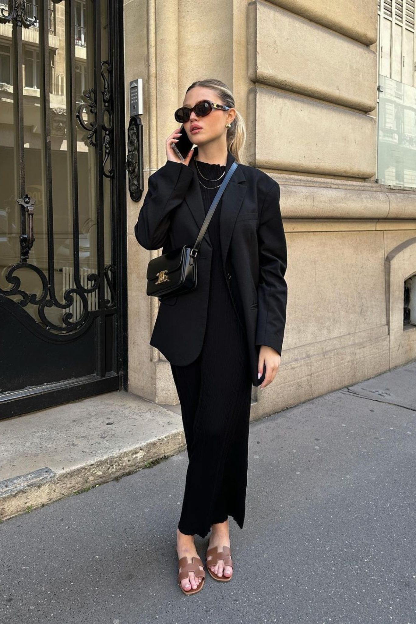 Fitted Knit Dress with Oversized Blazer for a Modern Interview — Interview Outfits