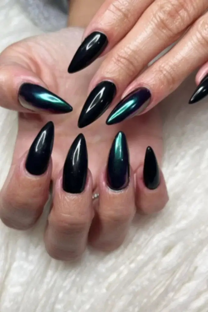 Iridescent Chrome Shift Stiletto Nails Iridescent Chrome Shift Stiletto Nails — Dark Nails