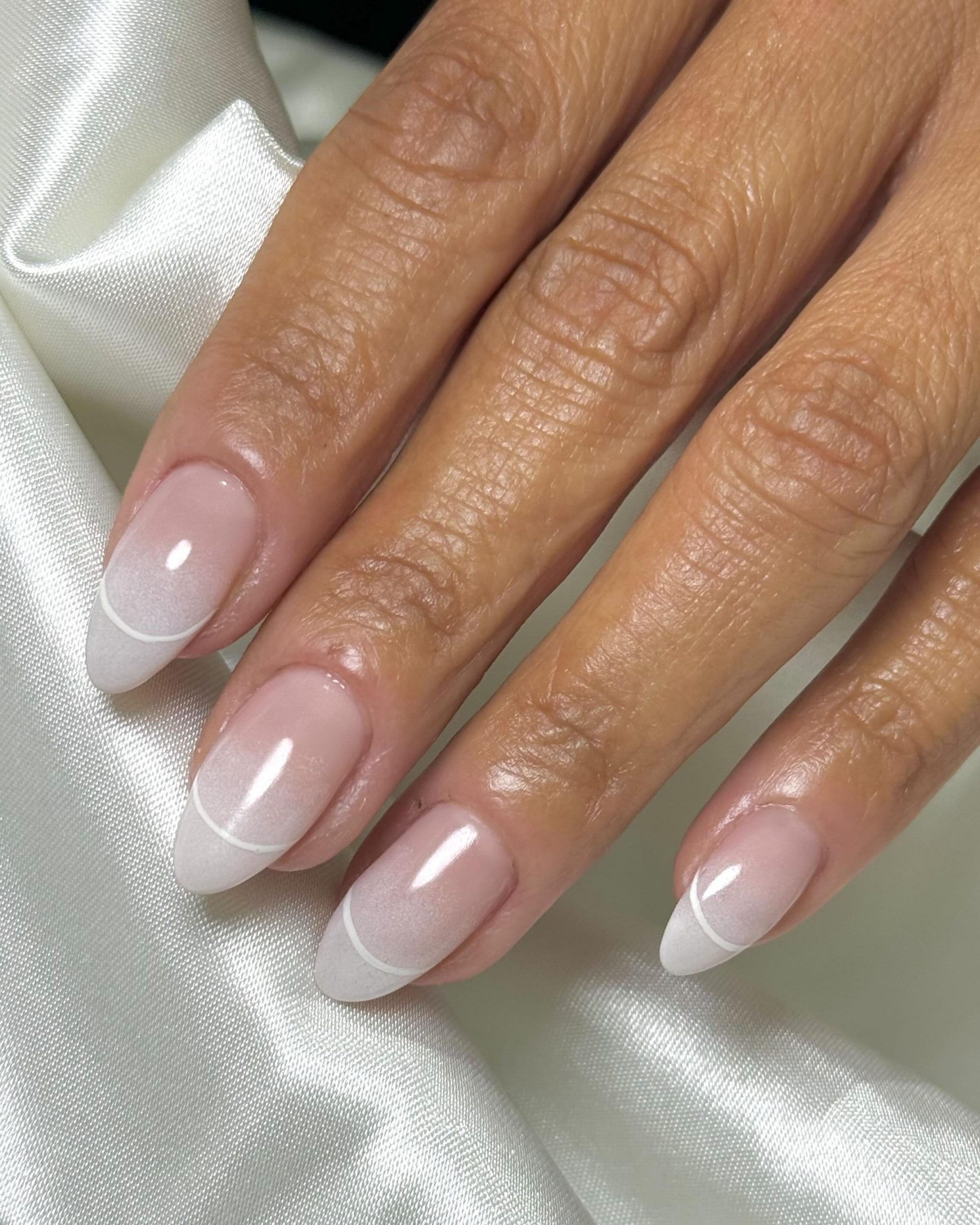 Medium Oval Classic Pink French Ombre Medium Oval Classic Pink French Ombre — French Ombre Nails