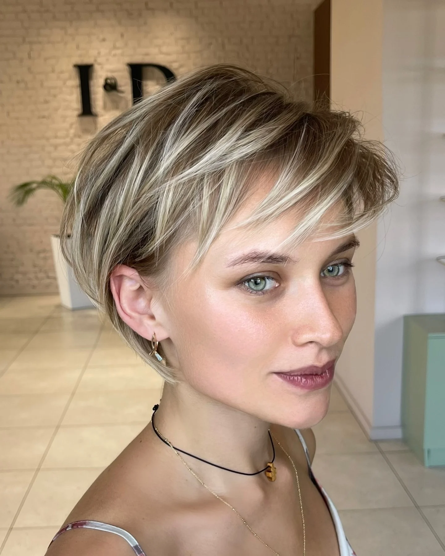 28 Short Haircuts for Women Who Want a Fresh Modern Look