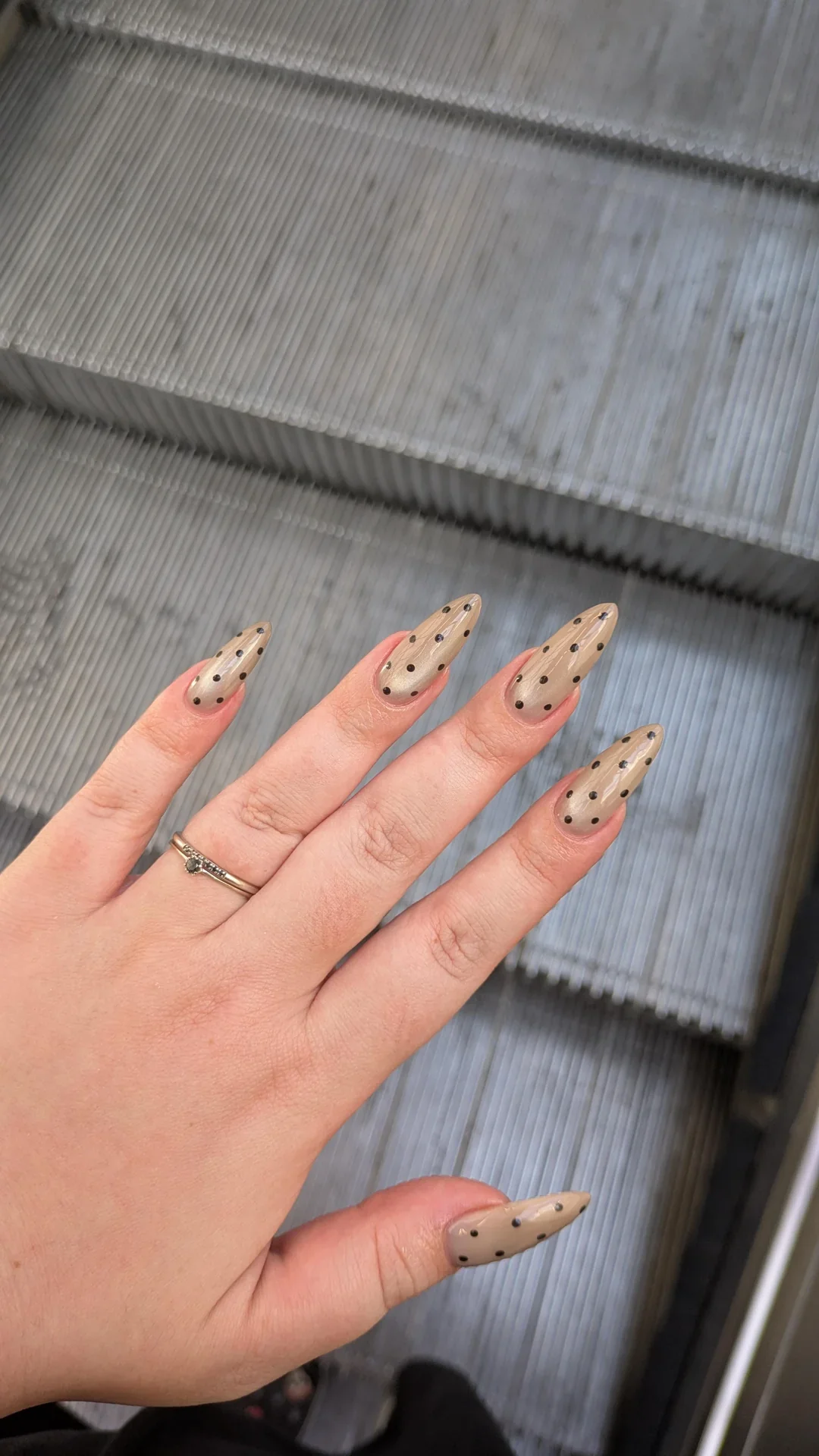 26 Polka Dot Nails Trend: Cute and Stylish Manicure Ideas