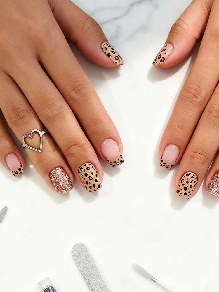 Rose Gold Glitter & Leopard Square Nails Rose Gold Glitter & Leopard Square Nails — Leopard Print Nails