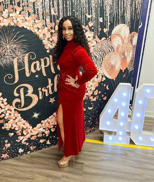 Luxurious Velvet Dress with a Statement Slit Luxurious Velvet Dress with a Statement Slit — 40th Birthday Outfits