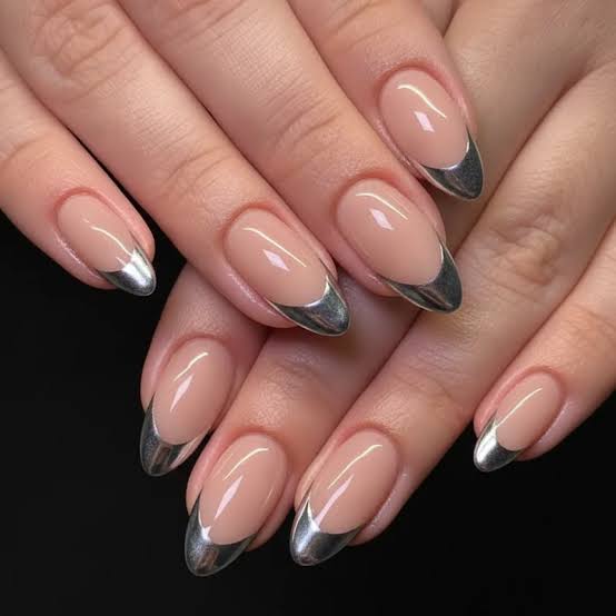Mirror Shine Silver Chrome French Tips — Chrome French Tip Nails