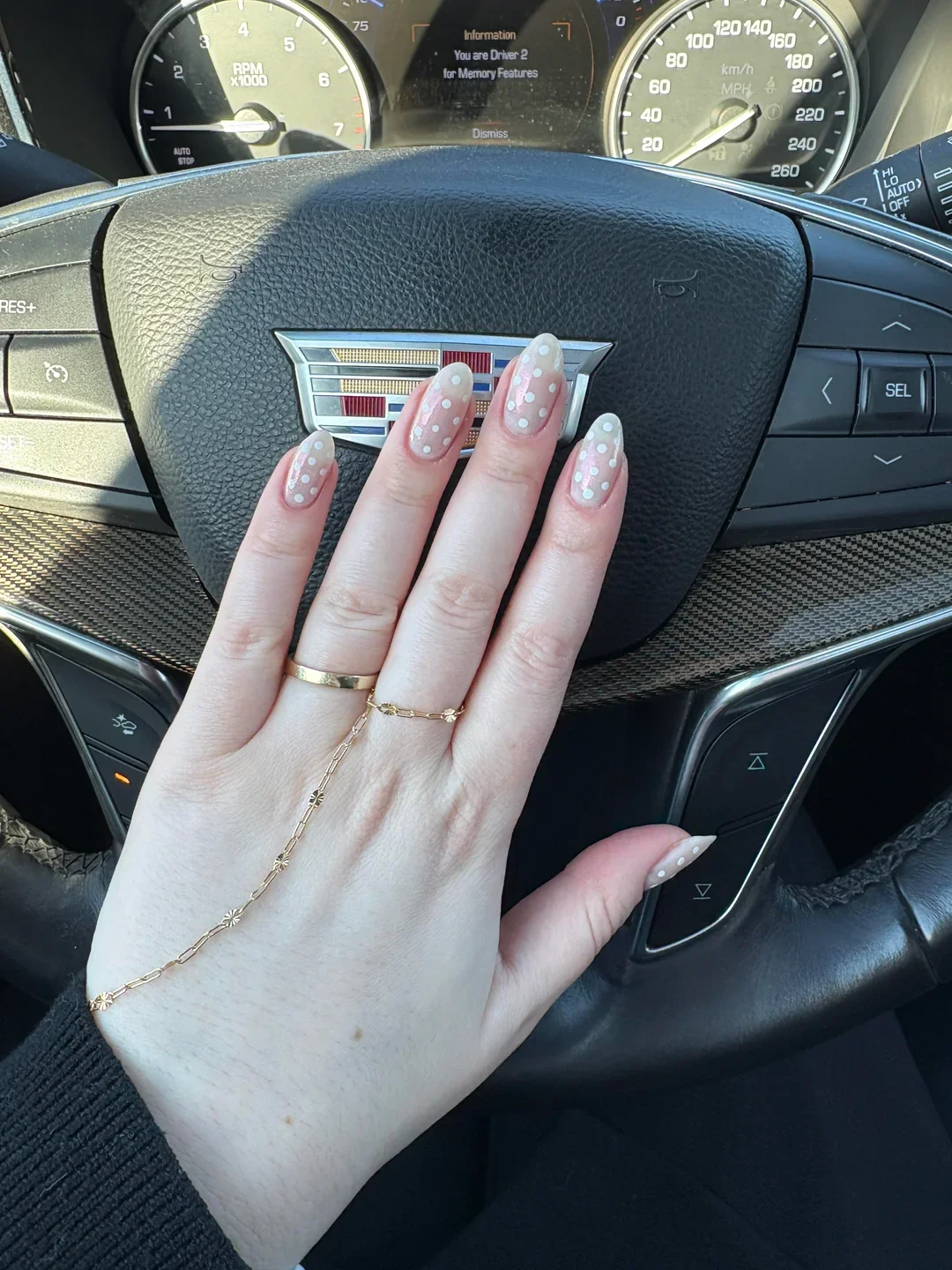 26 Polka Dot Nails Trend: Cute and Stylish Manicure Ideas