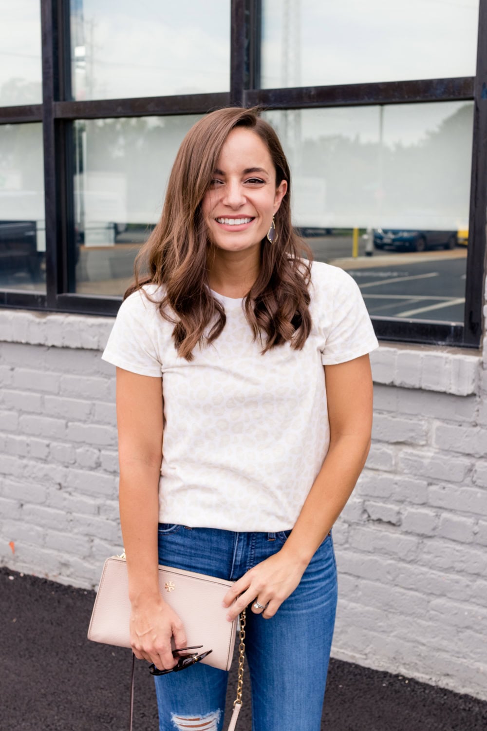 Relaxed Boyfriend Jeans with a Long-Sleeve Top — Mom Outfits