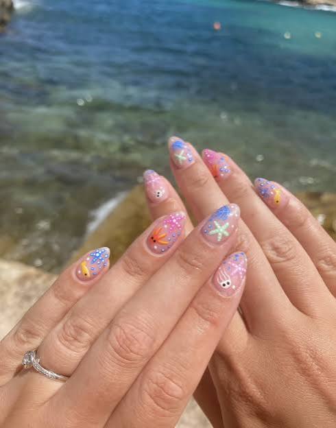 Sheer Base Cartoon Sea Creatures — Beach Nails