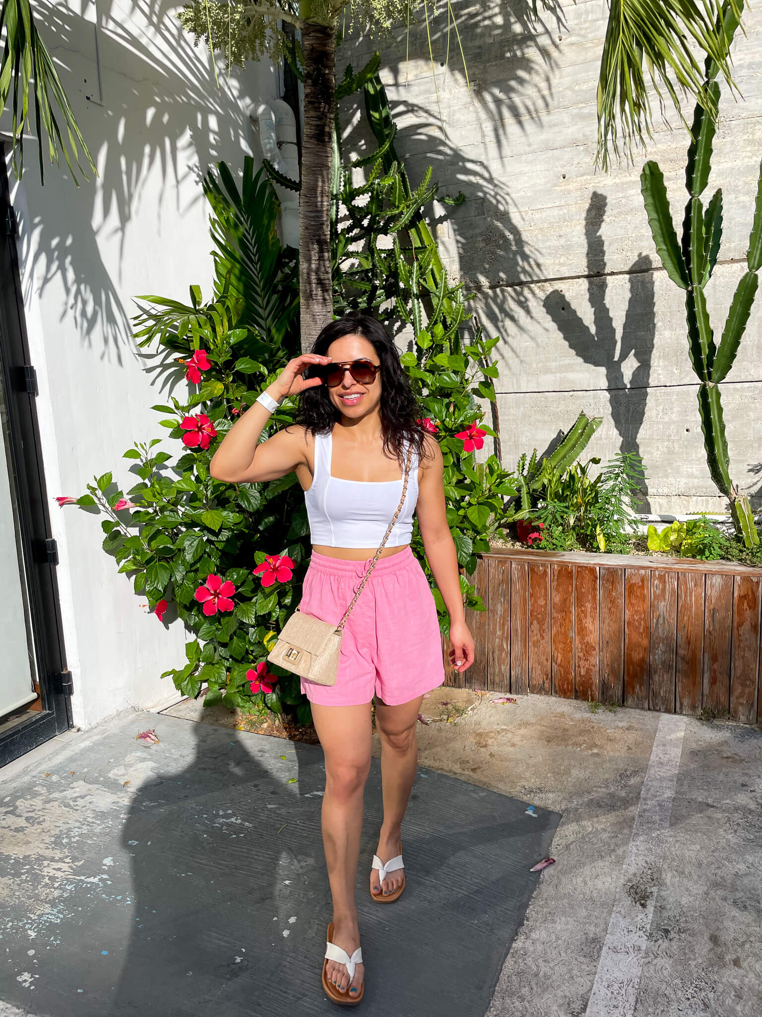 Linen Shorts and Crop Top for Casual Beach Days Linen Shorts and Crop Top for Casual Beach Days — Vacation Outfits