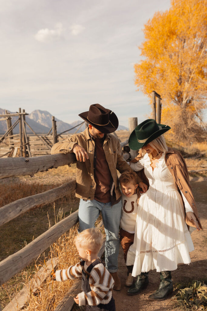 Black Cowboy Boots Brown Cowboy Boots Outfit Idea Black Cowboy Boots Brown Cowboy Boots Outfit Idea — Family Photo Outfits