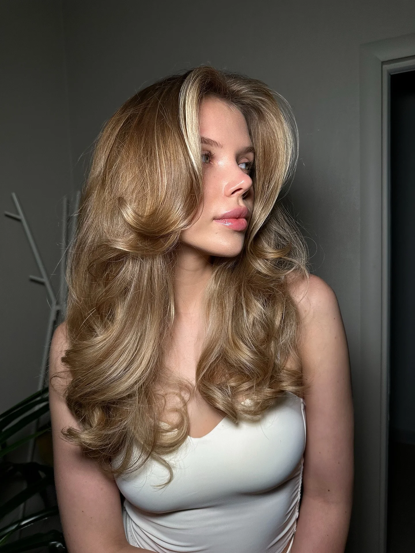 30 Halo Hair Color Ideas for a Trendy Look and a Fresh New Style