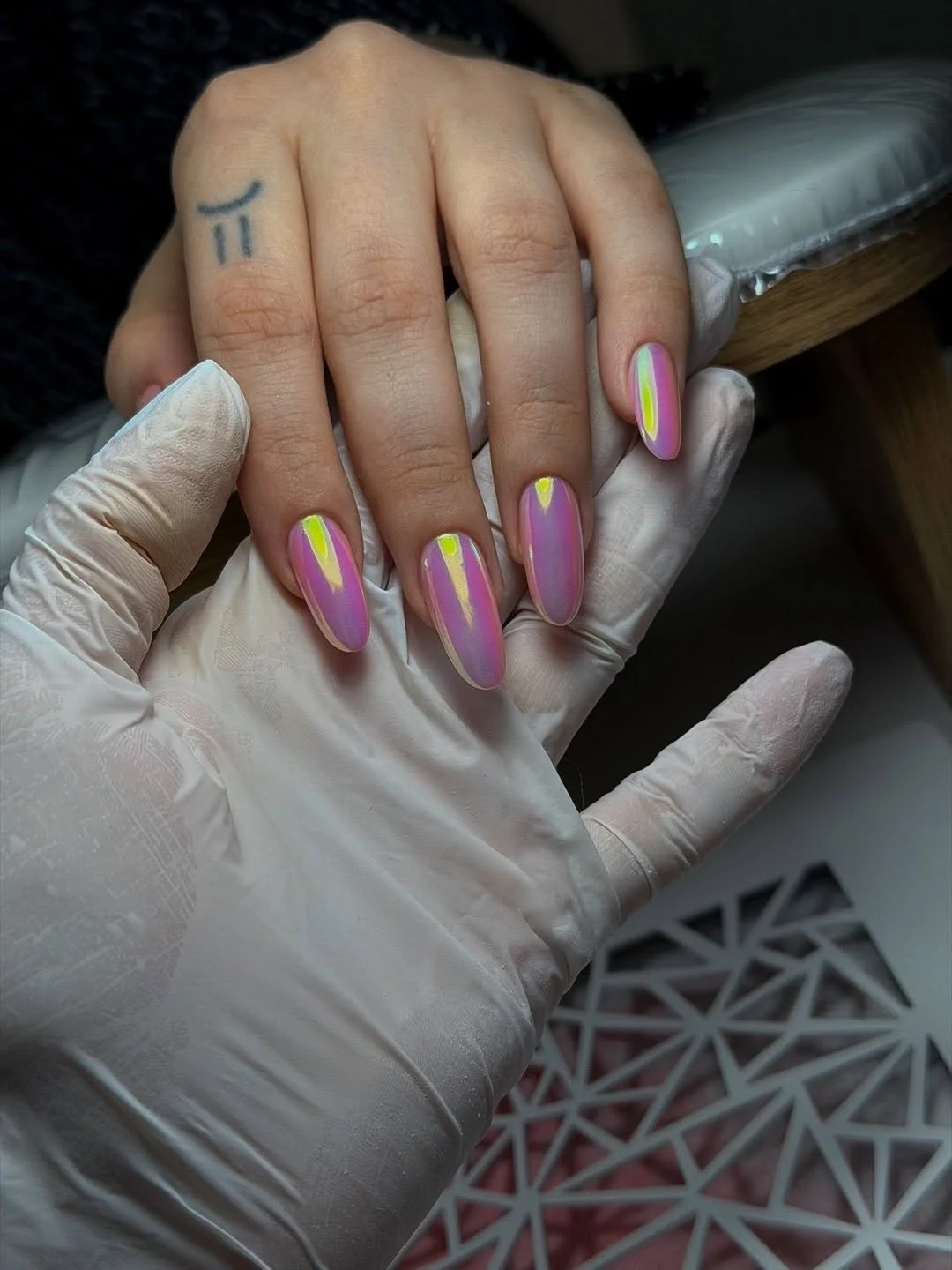 26 Pearl Nails With Iridescent Glossy Elegant Finish: The New Chic Nail Trend