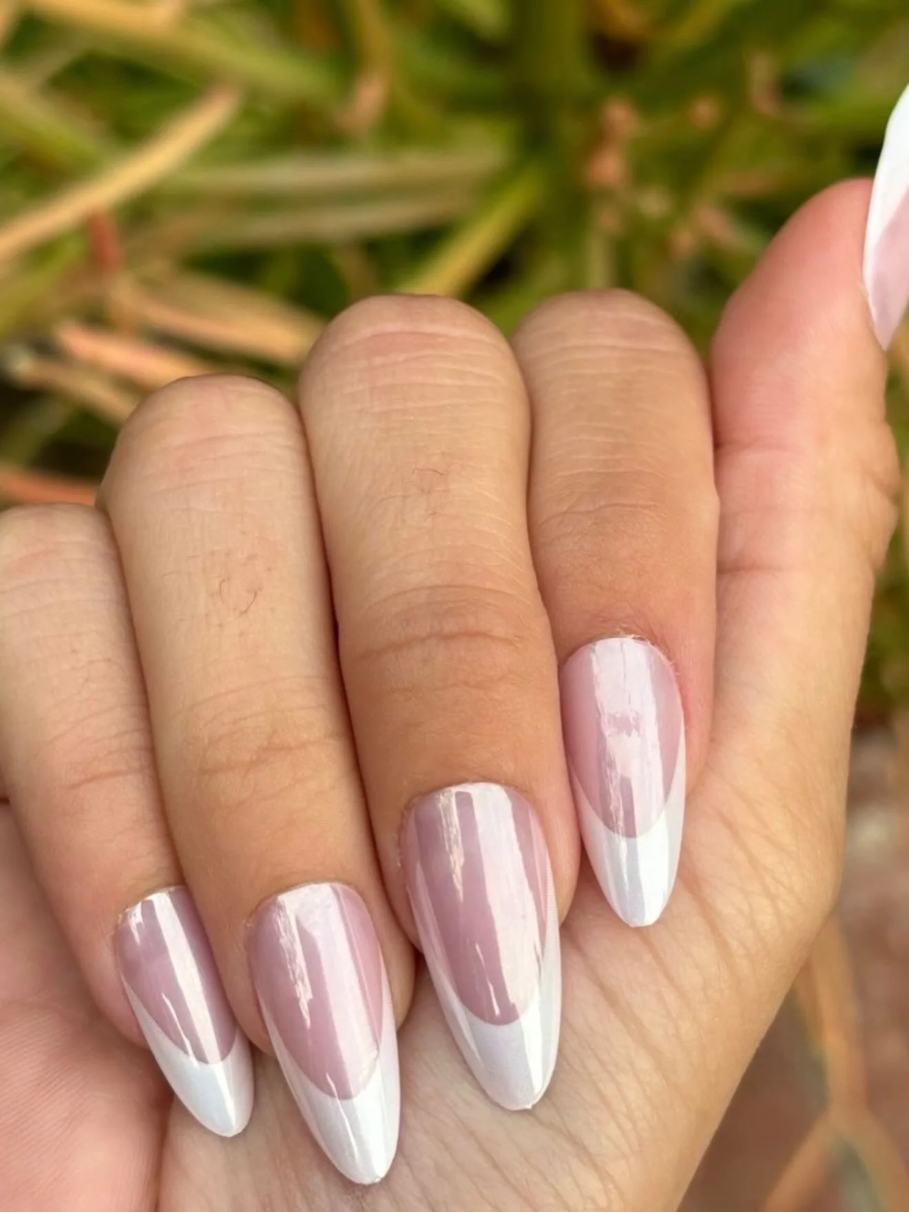 29 Elegant Pearl Chrome Nails: The Elegant Manicure Trend Taking Over Pinterest