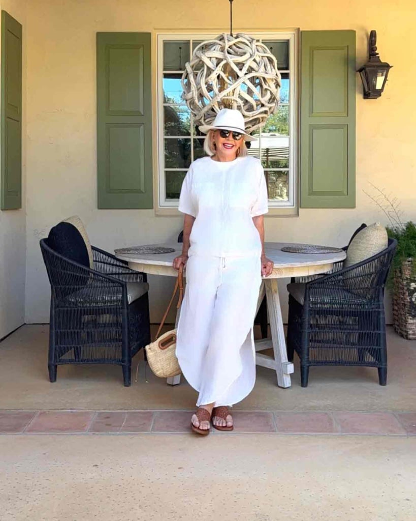 Effortless Resort Style: White Linen Set Effortless Resort Style: White Linen Set — Outfits for Women Over 60