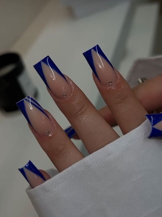 Royal Blue V-Tip French Long Square Nails Royal Blue V-Tip French Long Square Nails — Royal Blue Nails