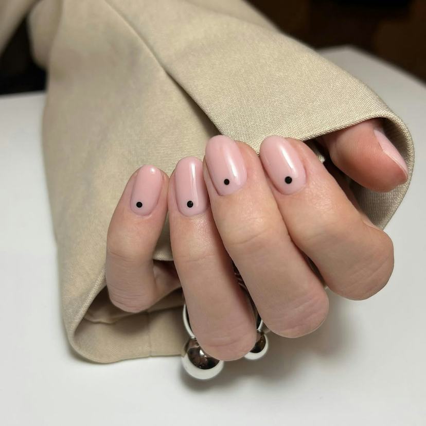 Black Dots On Accent Nails Visual Idea — Minimalist Nails