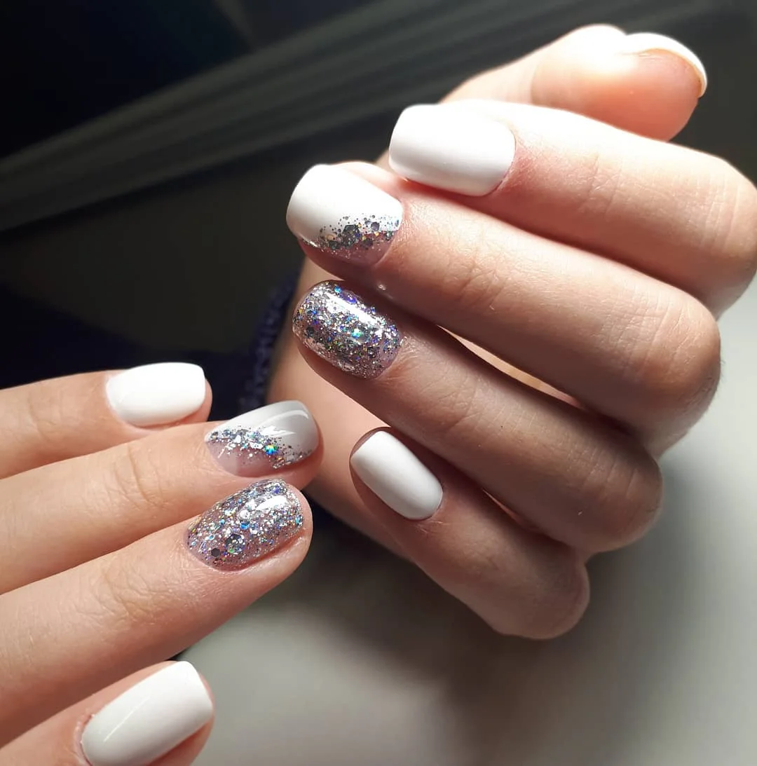 30 Elegant Milky Oval Nails With a Glossy Shine for a Timeless, Feminine Manicure Look
