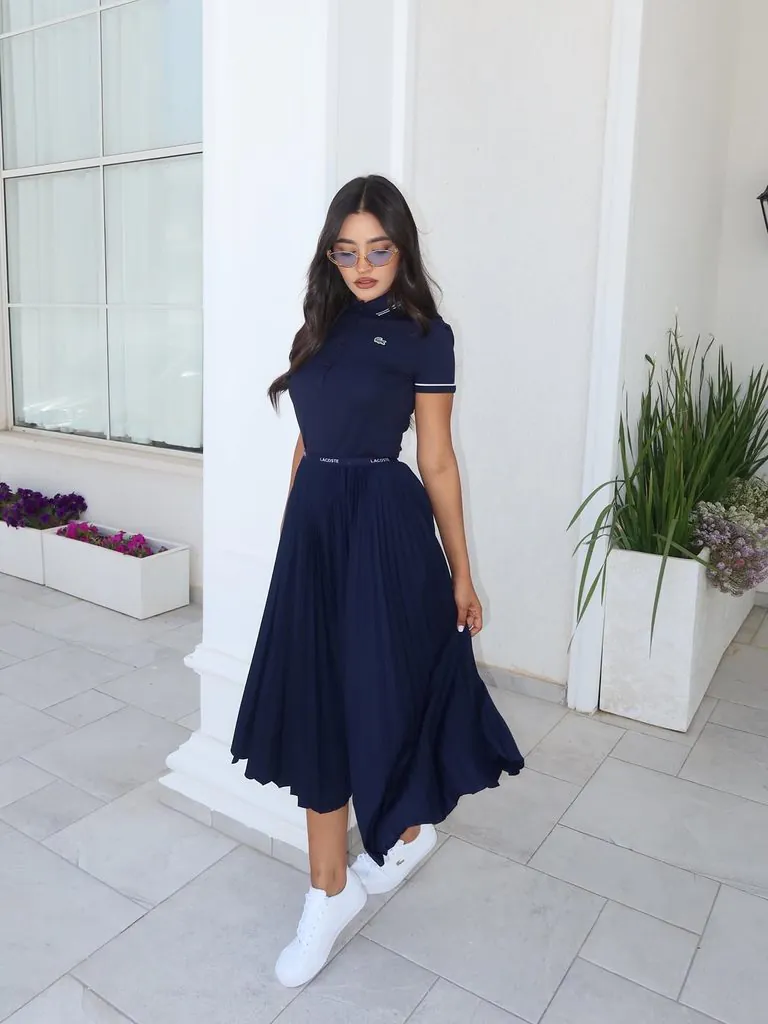 Navy Polo Dress with Pleated Skirt and White Sneakers Navy Polo Dress with Pleated Skirt and White Sneakers — Preppy Outfits