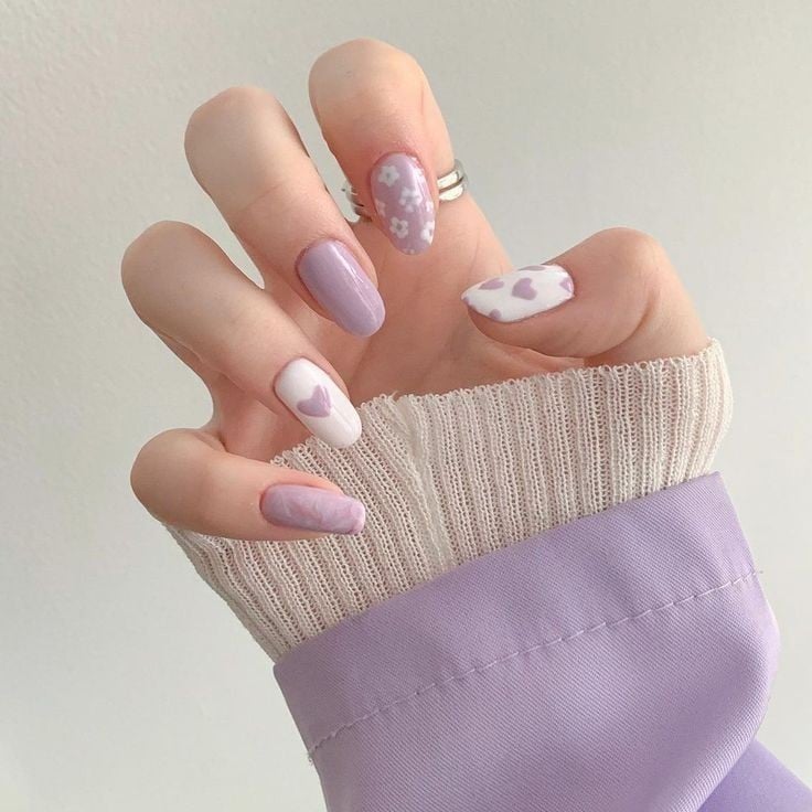 Marble Flower Heart Oval Nails Marble Flower Heart Oval Nails — Kawaii Nails