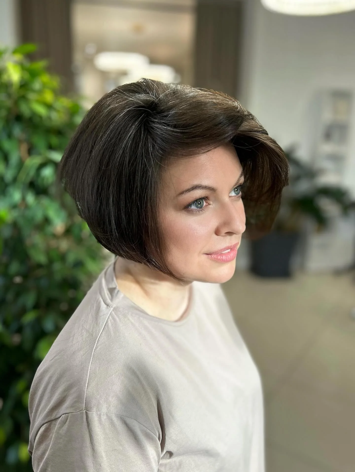 27 Stacked Angled Bob Haircuts for Modern Women