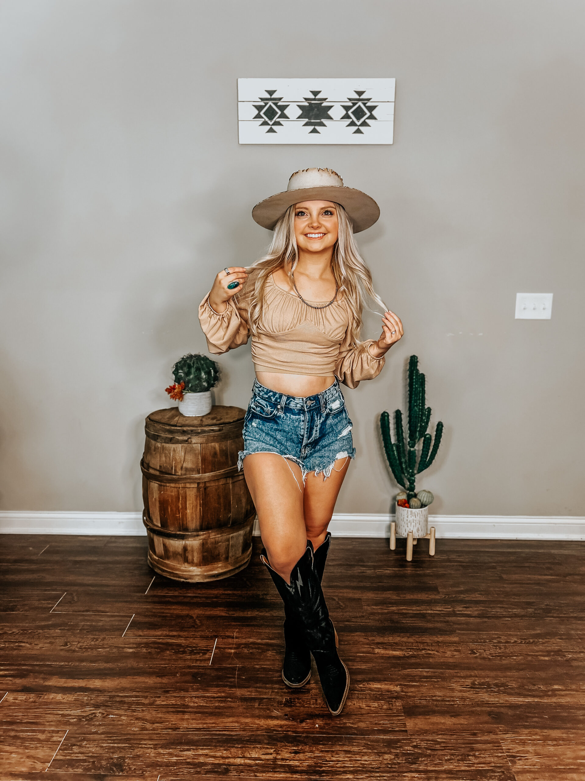 Tan Crop Top with Denim Shorts and Black Cowboy Boots Tan Crop Top with Denim Shorts and Black Cowboy Boots — Western Outfits