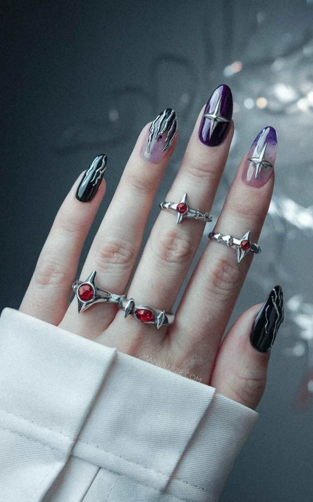 Black Lines With Purple Star Gem Accent Black Lines With Purple Star Gem Accent — Goth Nails