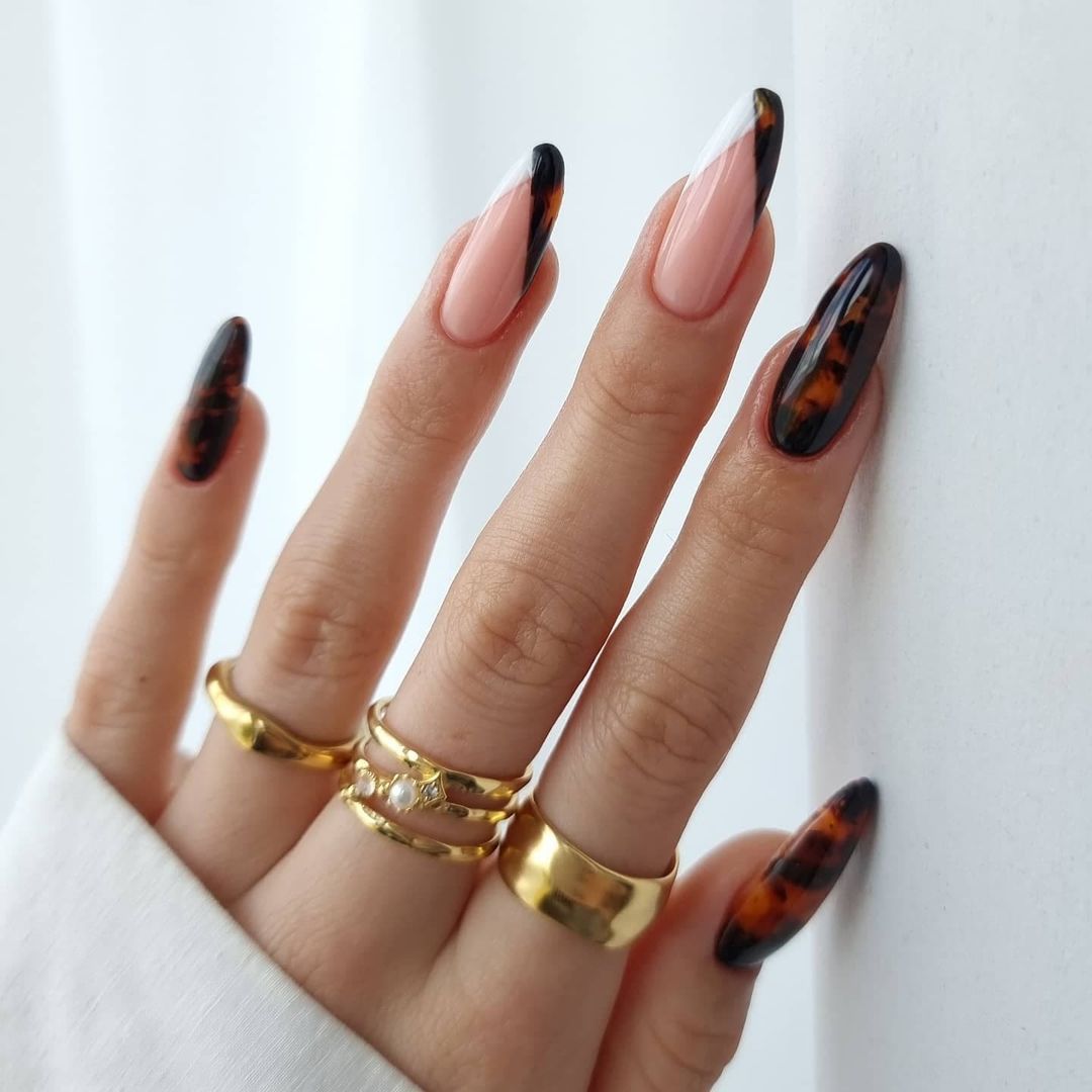Tortoise Shell French Tips Tortoise Shell French Tips — Tortoise Shell Nails