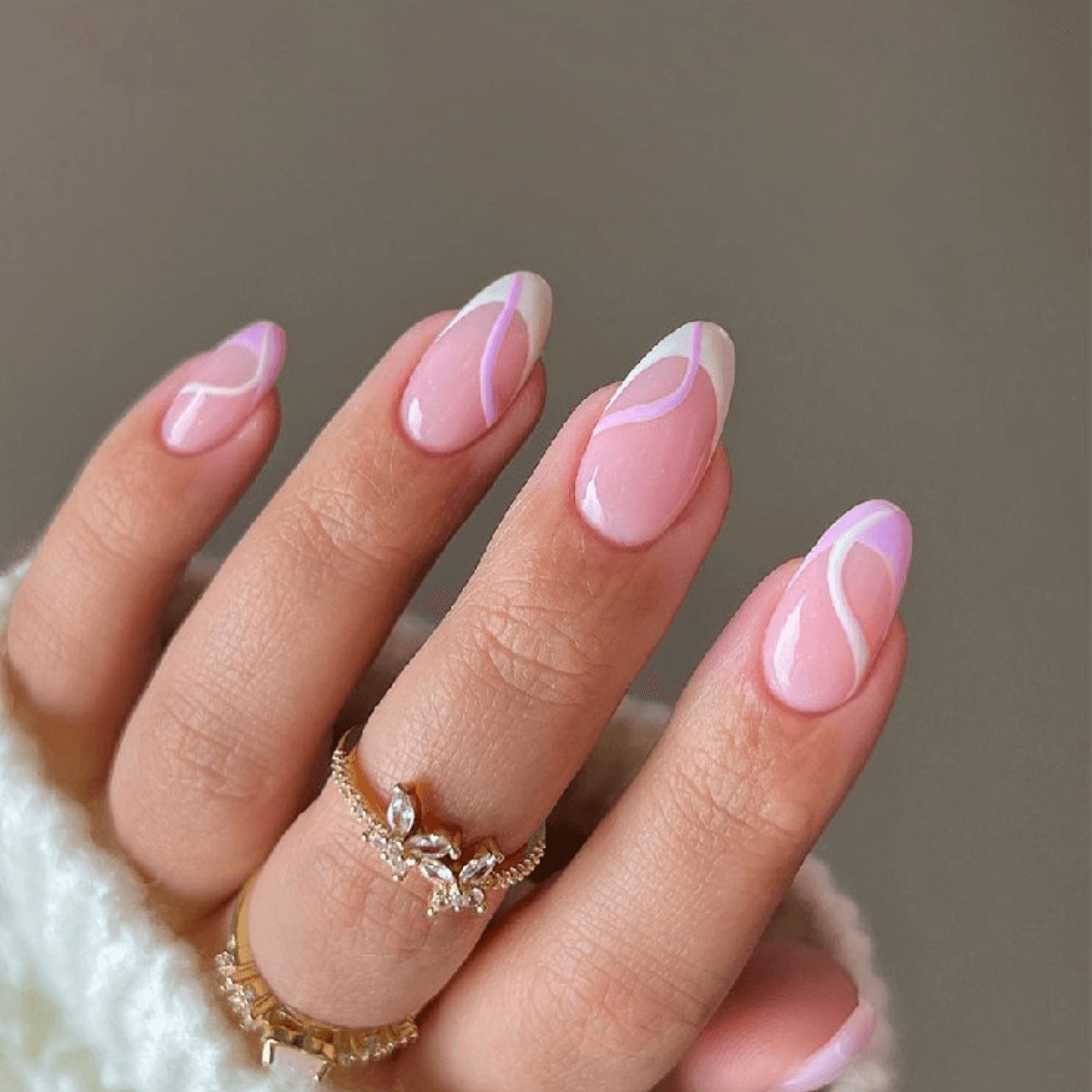 Abstract Wavy Lines In White And Lilac Visual Idea Abstract Wavy Lines In White And Lilac Visual Idea — Short Almond Nails