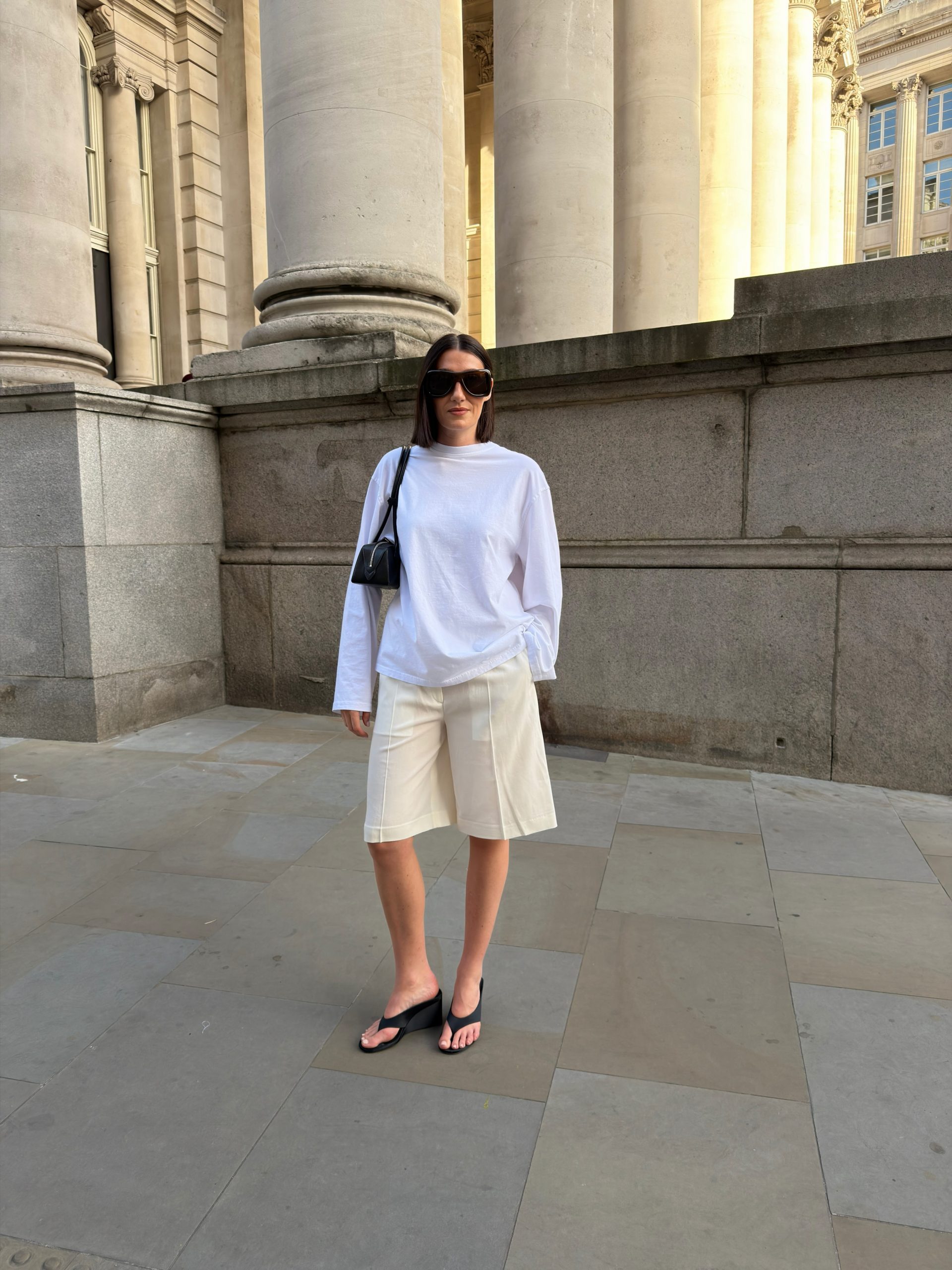 White Tee and Cream Bermuda Shorts for Minimalist Casual White Tee and Cream Bermuda Shorts for Minimalist Casual — Casual Outfits