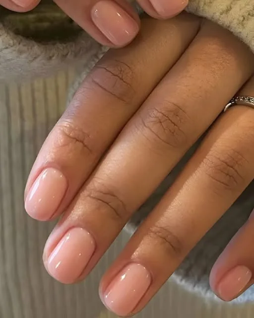 29 Clean Girl Manicure With Simple Glossy Nails