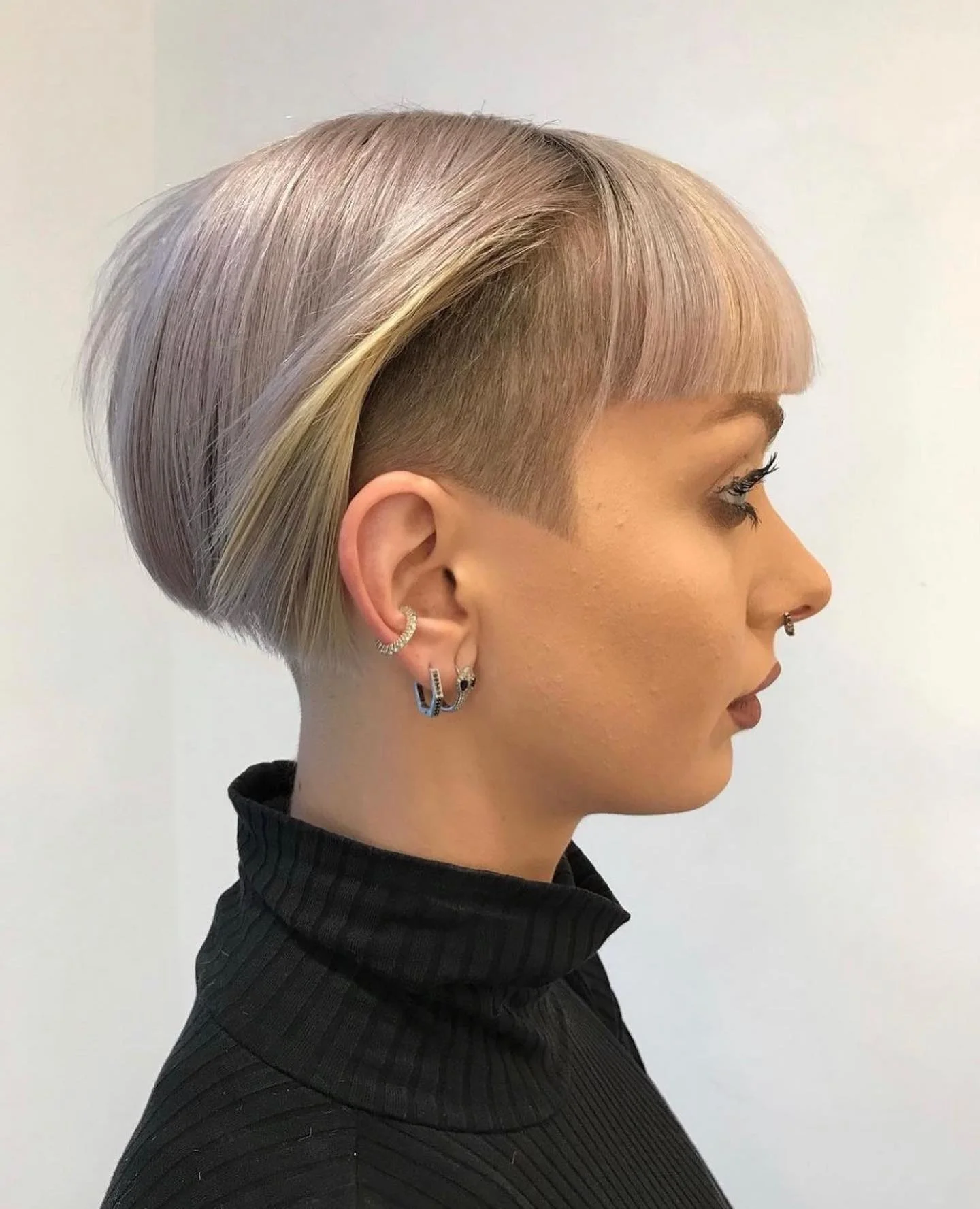 23 Short Bob with Bangs: Stylish Haircut Ideas