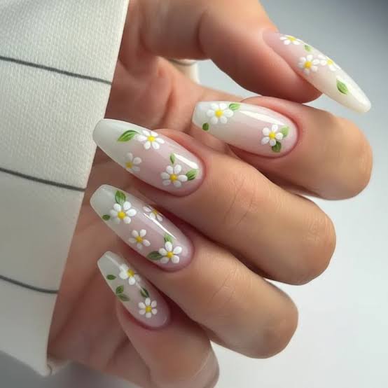 Sheer White Pink Gradient with Painted Daisies Sheer White Pink Gradient with Painted Daisies — Flower Nails